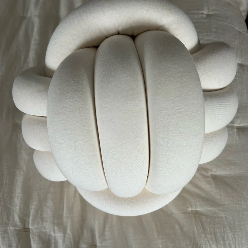 Bearaby Hugget Cotton Knot Pillow
